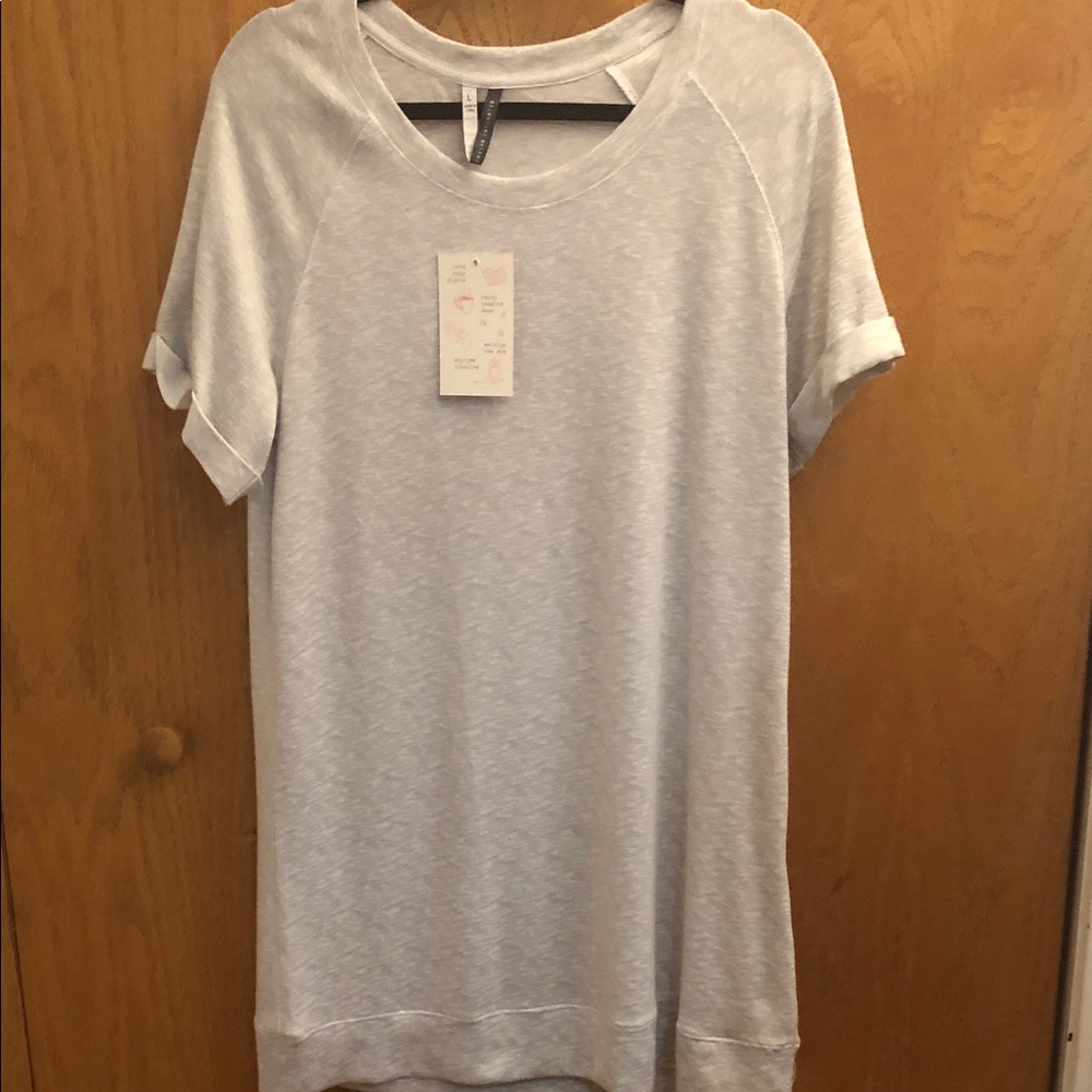 🆕Jacklyn Intimates Light gray short Sleeve Soft Top Large